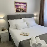 Daire Corcovado With Heated Pool Vodice