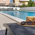 Corcovado With Heated Pool Daire