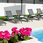Daire Corcovado With Heated Pool *