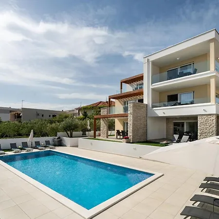 Apartamento Corcovado With Heated Pool Vodice