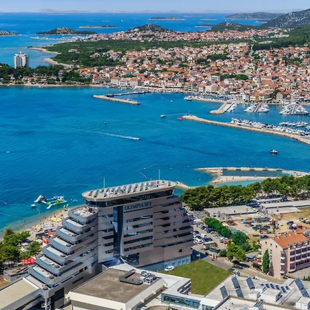 Corcovado With Heated Pool Apartamento Vodice