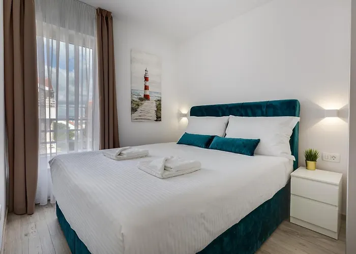 Corcovado With Heated Pool Apartment Vodice